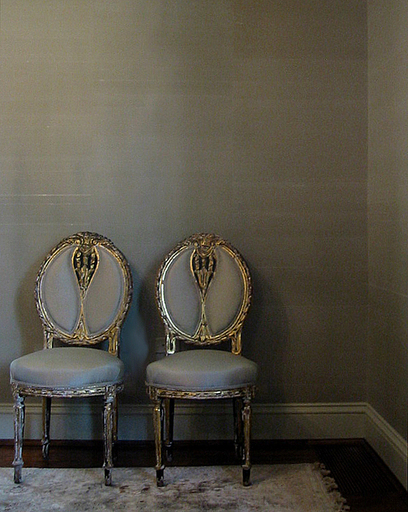 8_2goldchairs_icon@2x