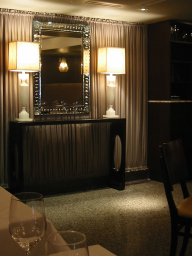 3_no-9-mirror-and-console_icon@2x